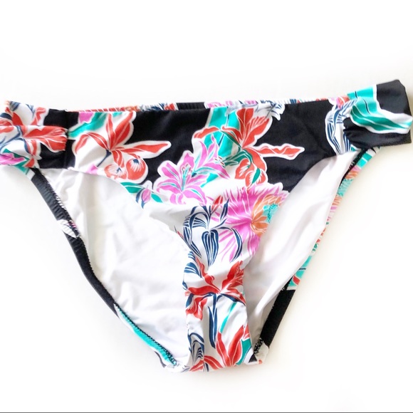 trina turk tropic wave